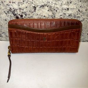 HOBO Brandy Leather Max Large Zip Around Continental Wallet NWT MSRP $148